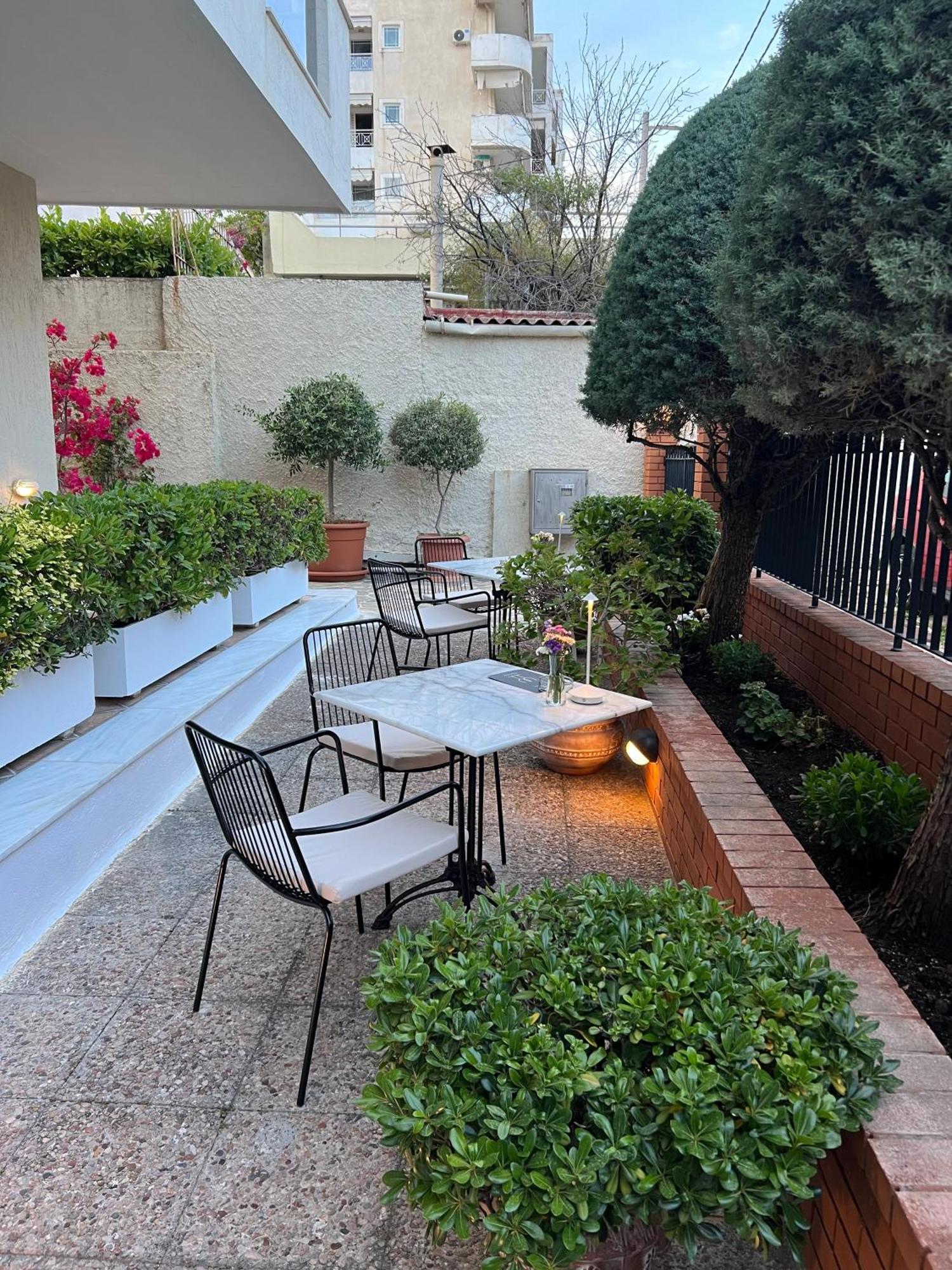 Hotel Maroussi Атина Екстериор снимка