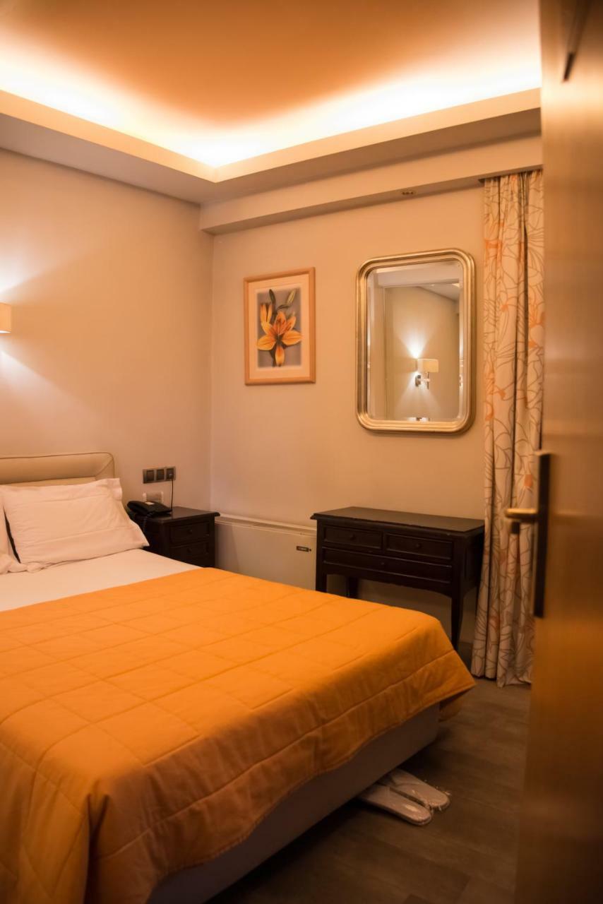 Hotel Maroussi Атина Екстериор снимка